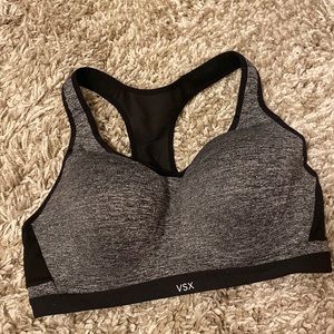 ☀️ Victoria’s Secret VSX Sports Bra 38D ☀️